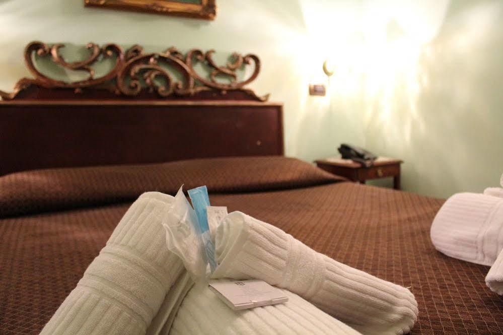 Hotel Vibel Рим Экстерьер фото