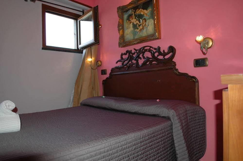Hotel Vibel Рим Экстерьер фото